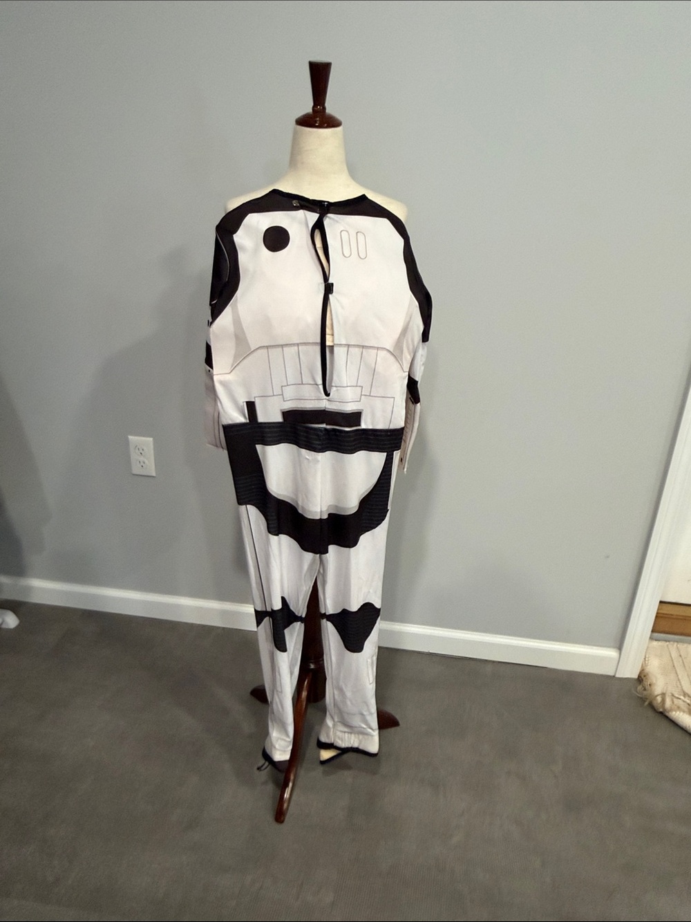 Star Wars Stormtrooper One-Piece Costume Jumpsuit - White & Black Kids Medium - Picture 7 of 10
